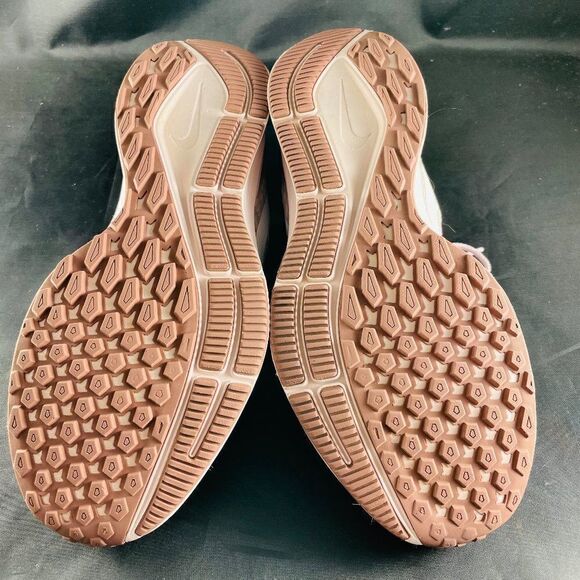 Mint Condition Beiige Sand NIKE PEGASUS 35 Womens 8.5 US 40 EUR Running Shoes - Picture 5 of 7